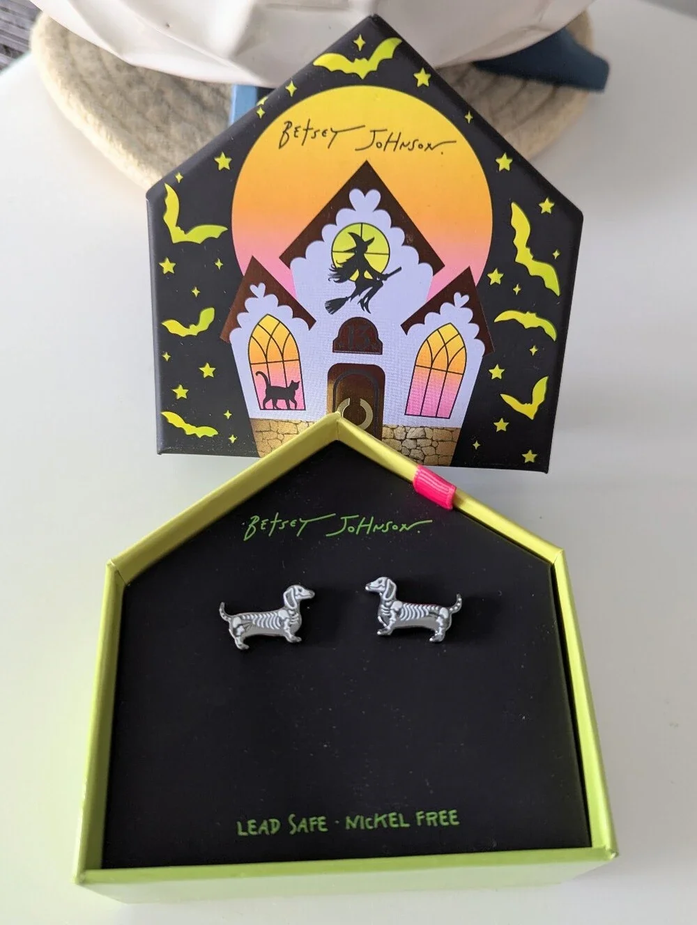 Betsey Johnson playful dachshund
